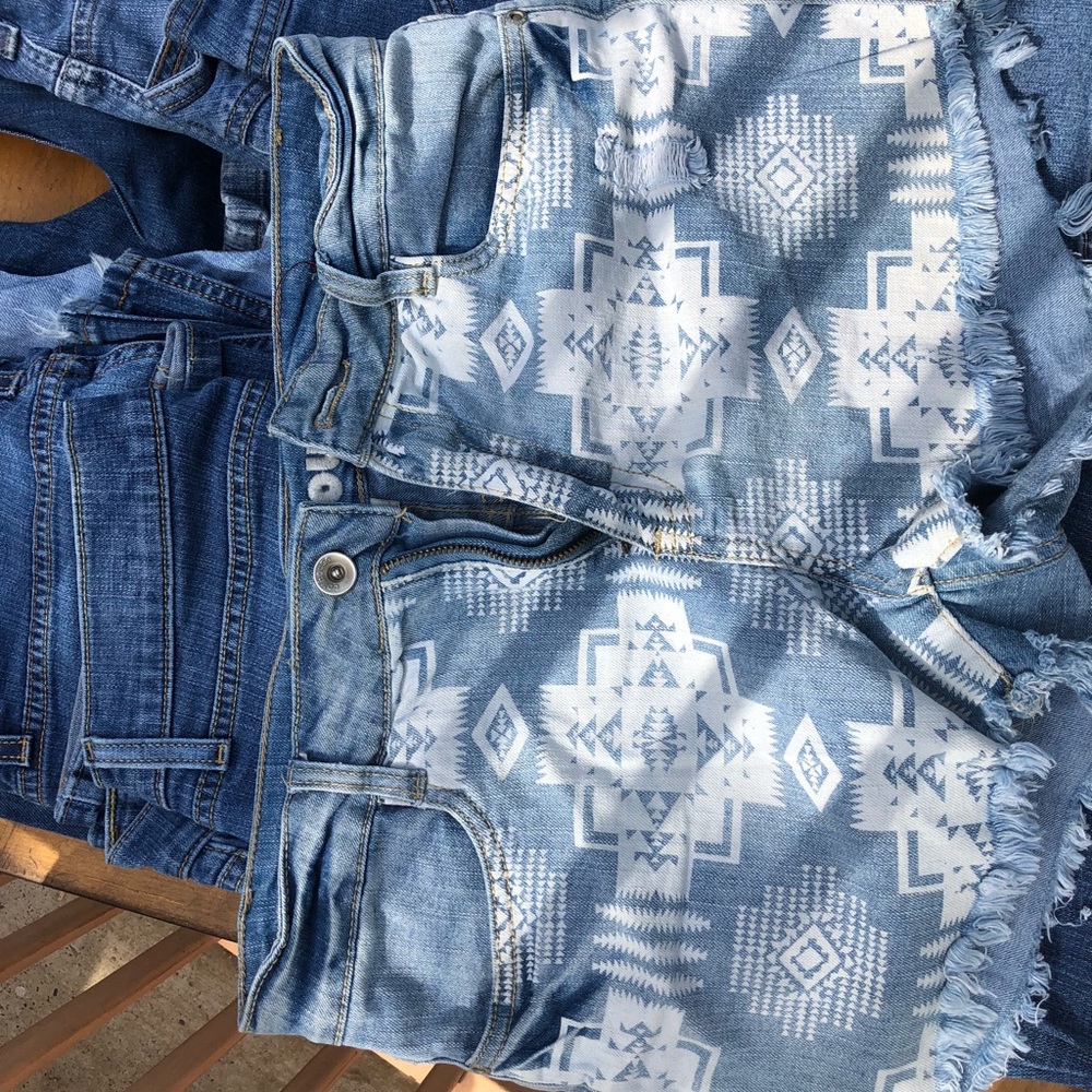 Mini cutoff shorts